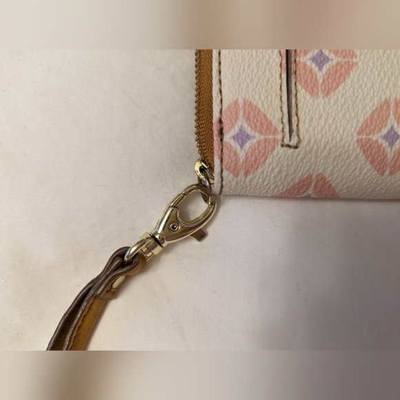 Fossil Wallet - Picture 2 of 6